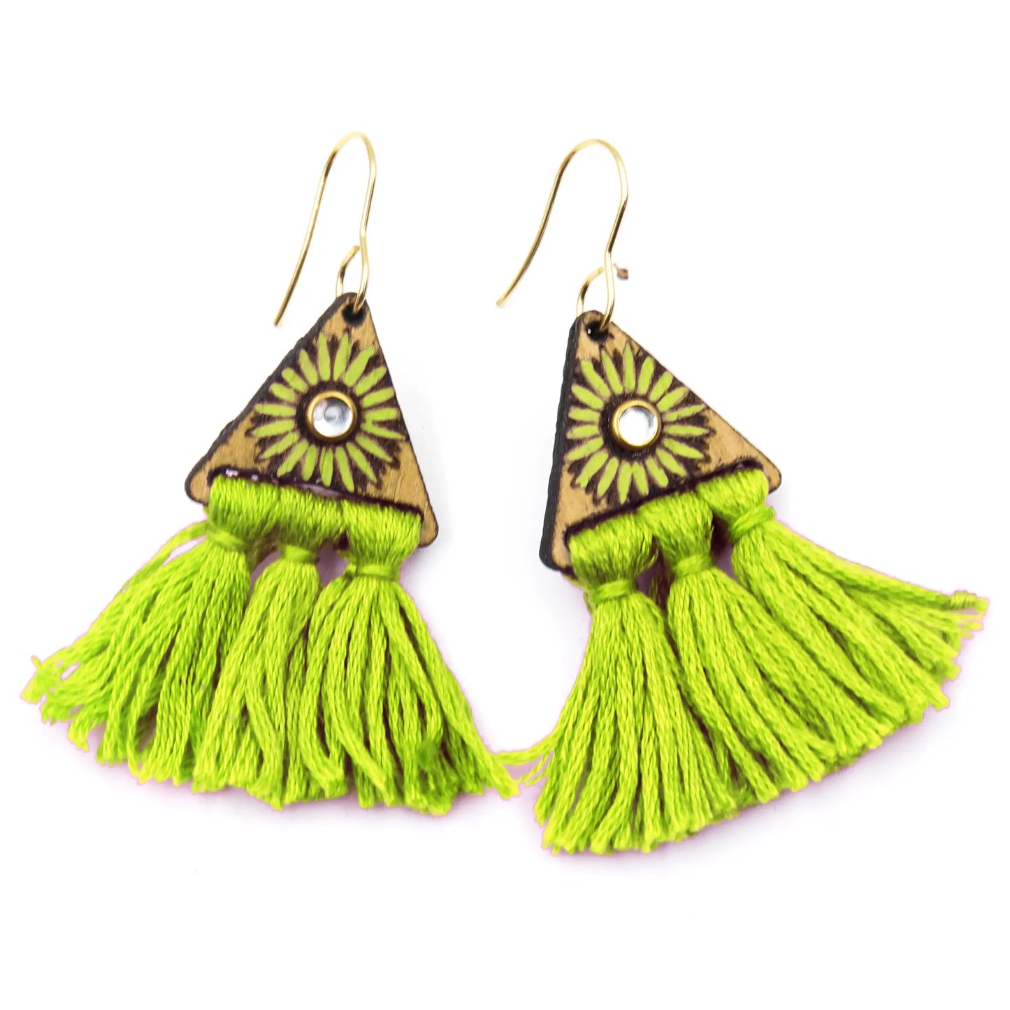 green macrame earrings