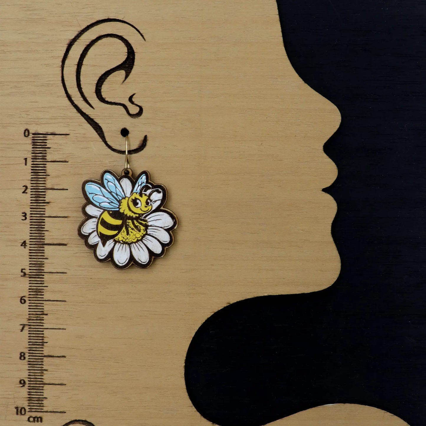 honey bee on a daisy flower laser cut earring file available in svg pdf and dxf files