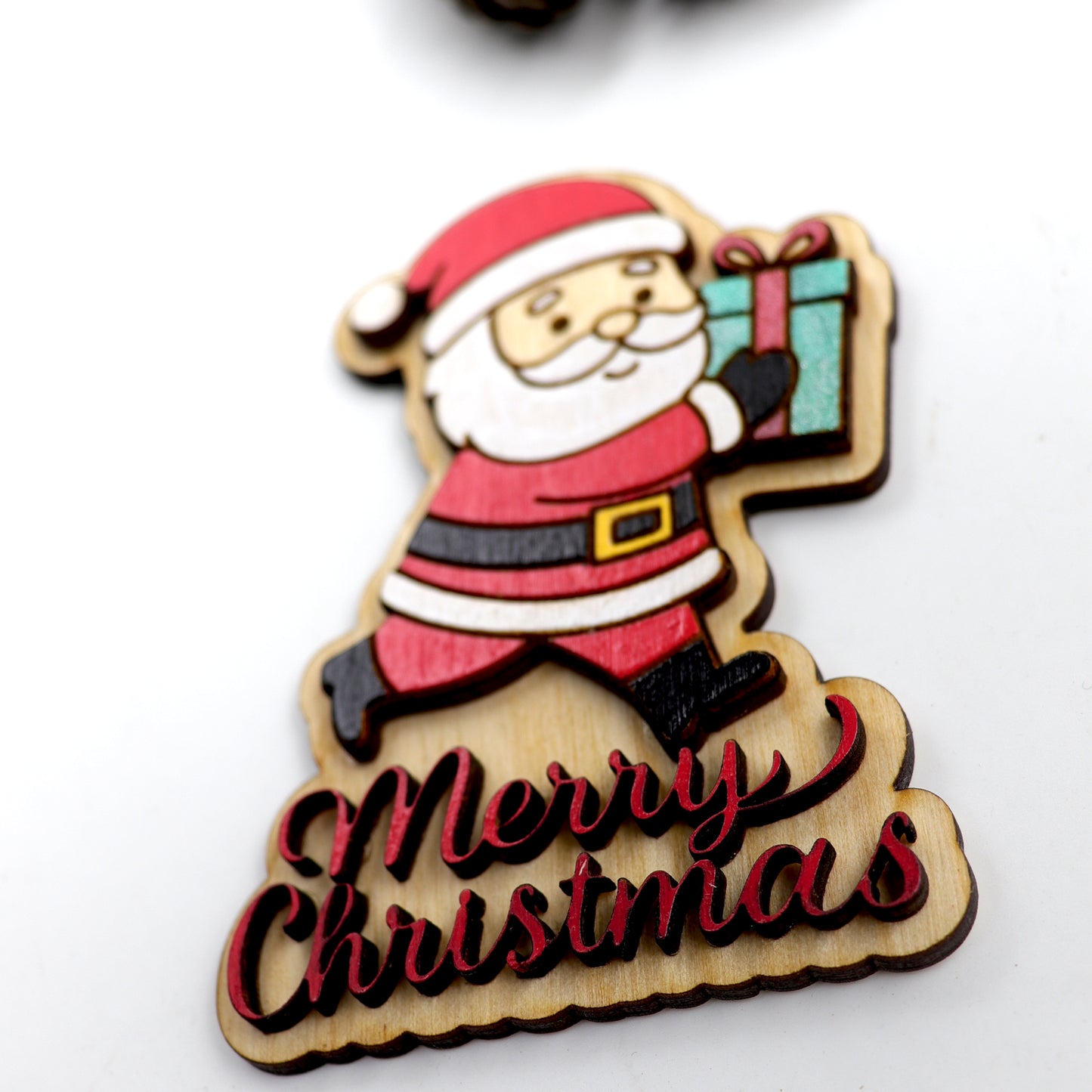 Hand-Painted Wooden Santa “Merry Christmas” Fridge Magnet – Laser Cut Holiday Decor